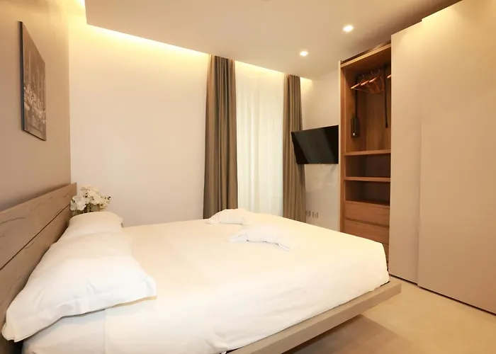 Oda ve Kahvaltı Unique Luxury Roma