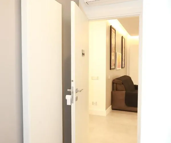 Oda ve Kahvaltı Unique Luxury Roma