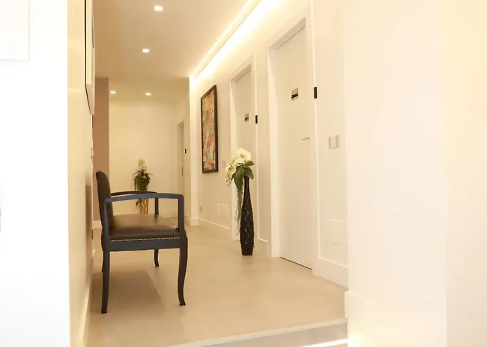 Unique Luxury Oda ve Kahvaltı 4*